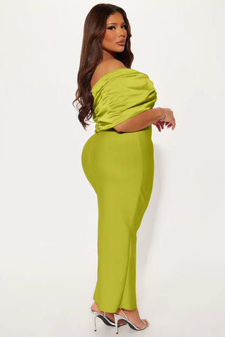 Pretty Privilege Bandage Midi Dress