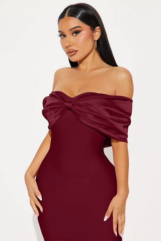 Pretty Privilege Bandage Midi Dress