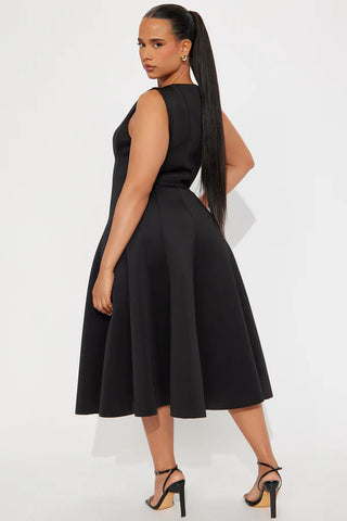 Sweet Sunday Pleated Midi Dress