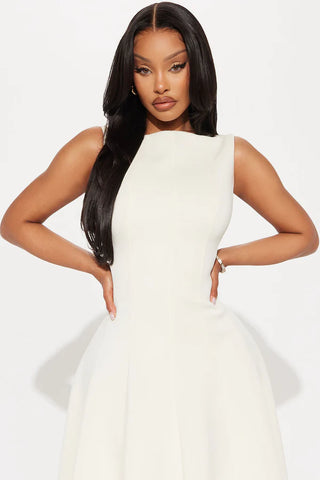 Sweet Sunday Pleated Midi Dress