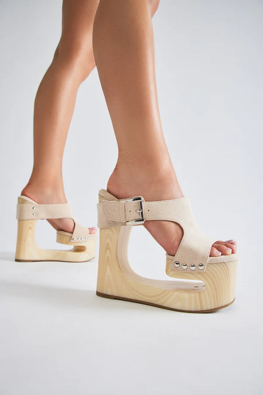 One Last Chance Wedges - Cream