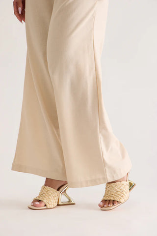 Evari Raffia Novelty Wedges - Nude