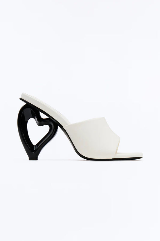Villy Novelty Heart Heels - White