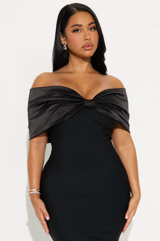 Pretty Privilege Bandage Midi Dress