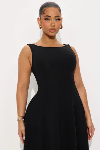 Sweet Sunday Knit Crepe Midi Dress