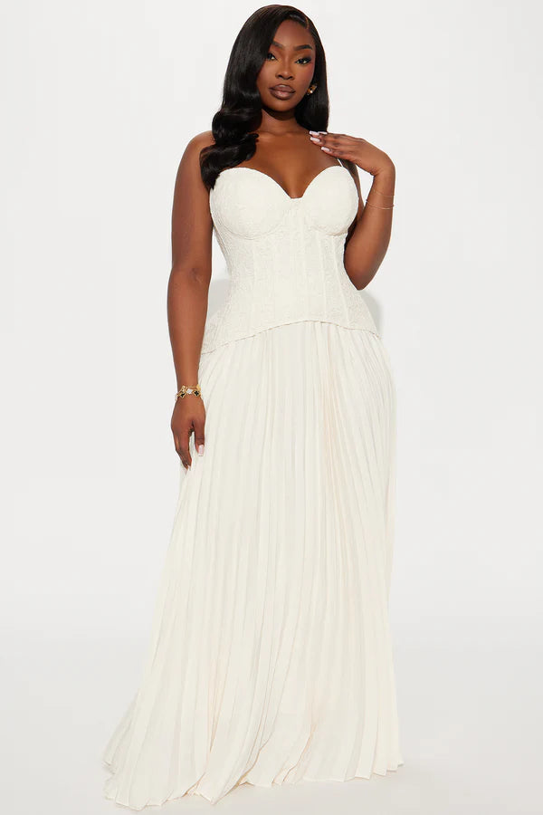 daniella lace corset pleated maxi dress Pink Dress to Impress Rentals Womens Daniella Lace Corset Pleated Maxi Dress in Pink Size Large FashionNova.com | Blending in but