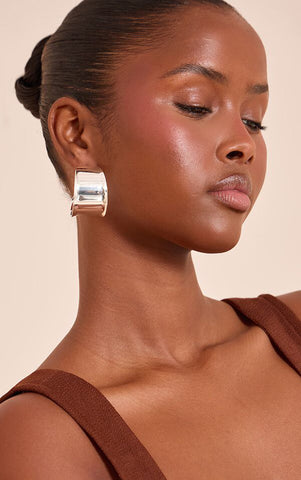 Luxe Curve Gold Hoops