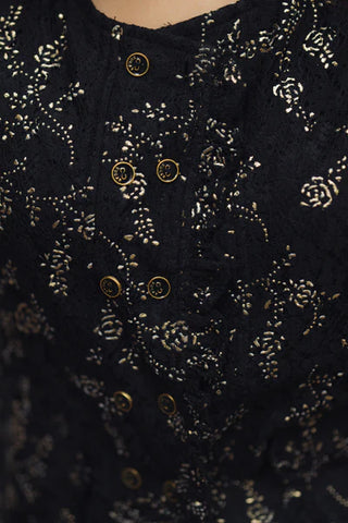 Lace me not top