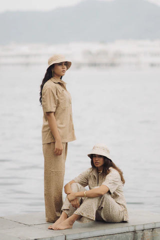Desert muse bucket hat