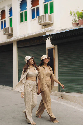 Desert muse bucket hat