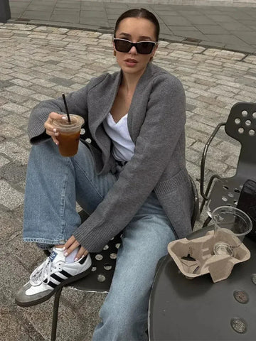 V-neck Long-sleeved Knitted Cardigan