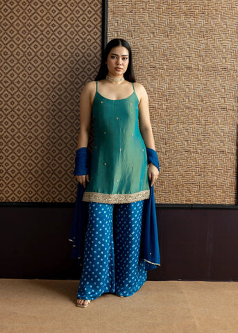 Gajra Kurta Set