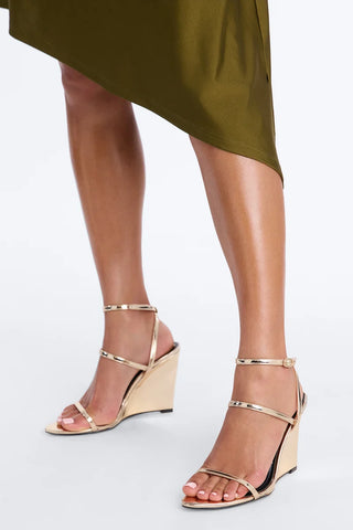 Kasaandra Pointed Wedges