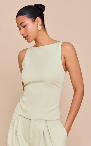 Ivory Edge Tank