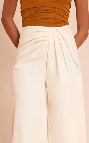 Petite Tailored Woven Pleat Detail Wide Leg Trousers