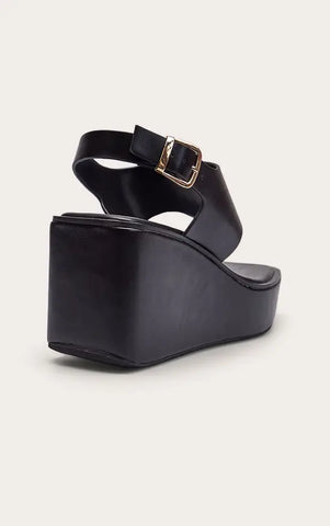 High Vamp Buckle Toe Thong Wedges