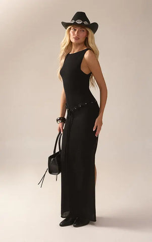 Black Belt Detail Knitted Maxi Dress