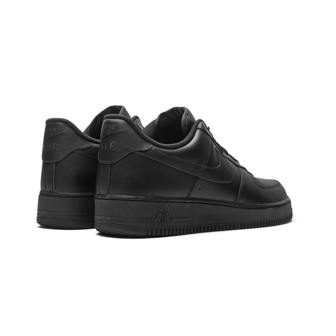 Black leather hot sale nike air force