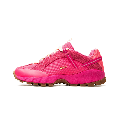 Nike humara premium hotsell