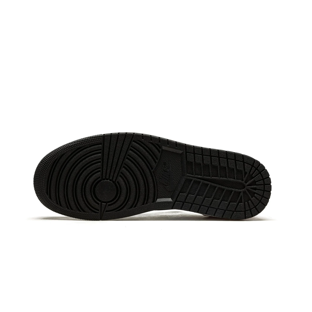 Nike color coral hot sale