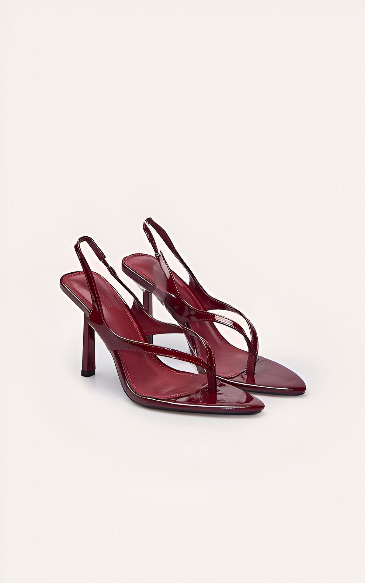 Plum Toe Thong Almond Toe High Heeled Sandals